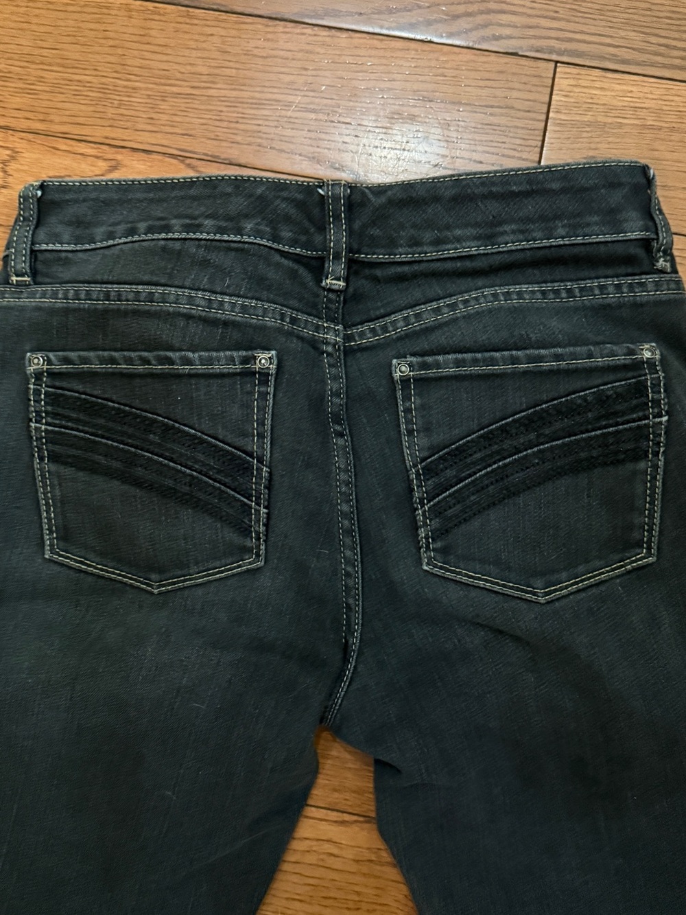 WHBM Blanco Crop Leg Black Jeans size 0 - Picture 5 of 5